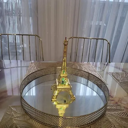 Apartment Privee Dans Un Deuil-la-Barre