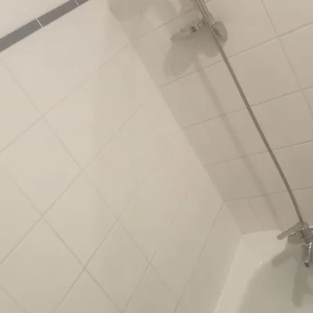 Apartment Privee Dans Un Deuil-la-Barre